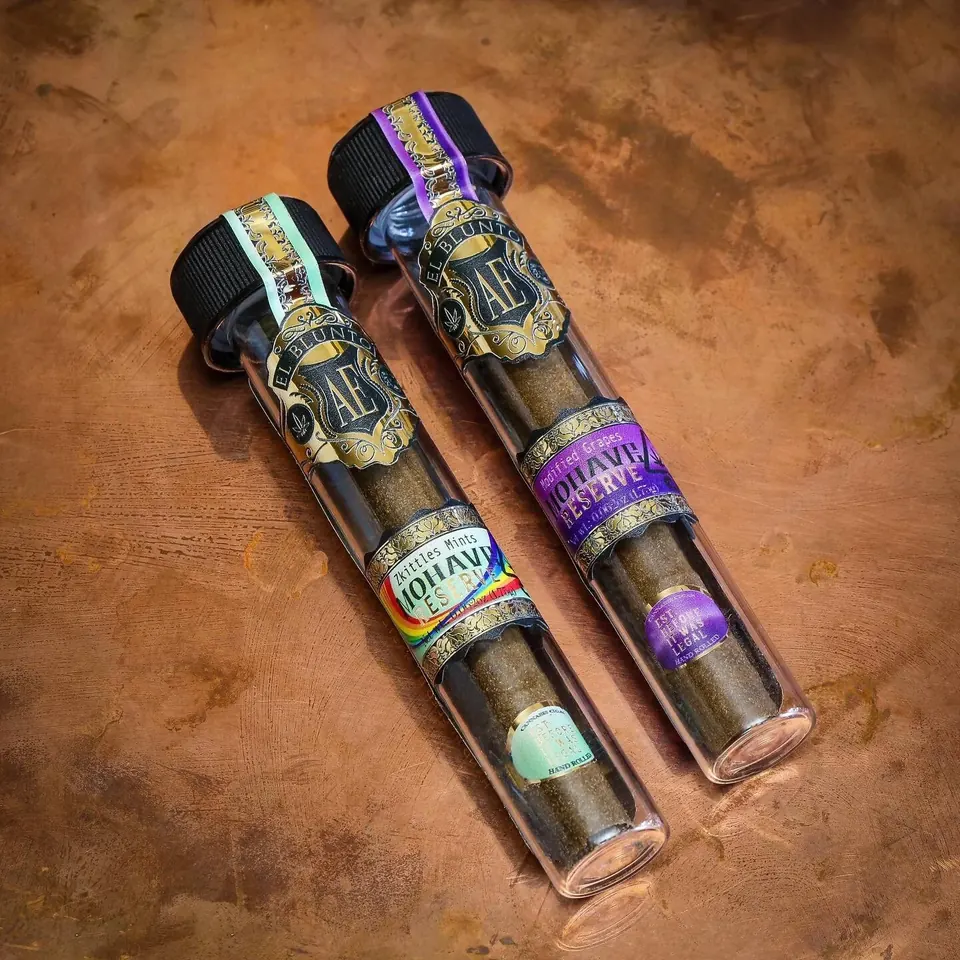 Two El Blunto blunts in glass tubes